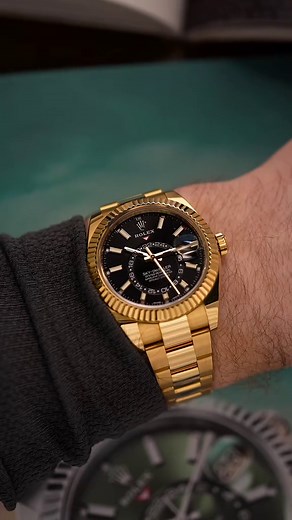 Rolex Sky-dweller ref: 326938 #rolex #skydweller #rolexskydweller #gold #watches