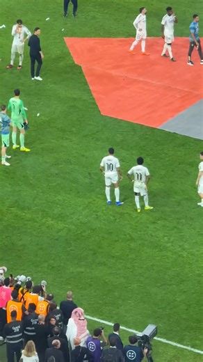 It has been reported that this was one of the reasons why Xabi Alonso decided to quit Real Madrid job Alonso called the players to form a guard of honor for Barcelona. Mbappe opposed it and told his teammates to stop. Xabi Alonso reportedly had zero power in the dressing room. | KickGh.CoM