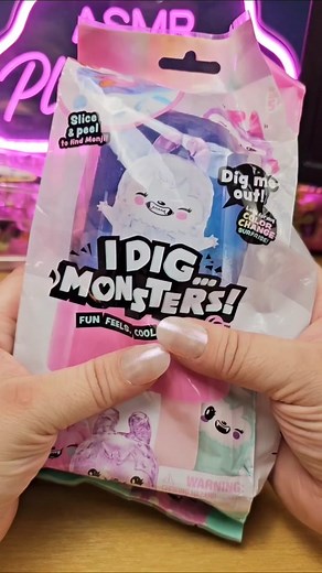 Exploring Monster Popsicle ASMR with IDigMonsters