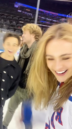 Sophie Skelton | My clumsy 🍑 and I actually stayed standing. Perfect song came on -🗽 | Instagram