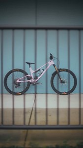 OneUp staff build with the NEW Dark Green hubs 🙌👀. | OneUp Components