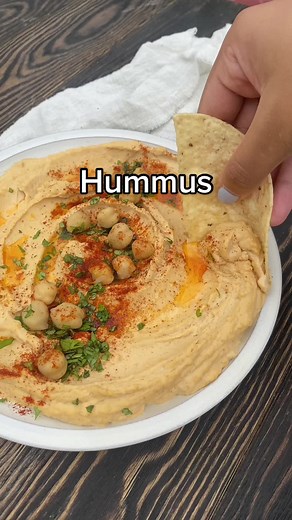Creamy Homemade Hummus without Oil Recipe