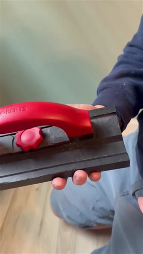 One tool, multiple flooring types. Learn how to toggle the ROBERTS Double Tap Reversible Tapping Block’s D-shaped handle for flawless installation of tongue and groove or click-lock flooring. @jamesghanim #robertstools #robertsconsolidated #flooringinstaller #flooringinstallation #lvt #hardwoodflooring#flooringexperts #flooringcontractor