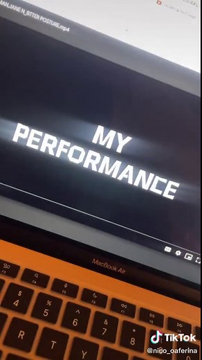 Exposición inicial del video en P.E. con música de Pornhub