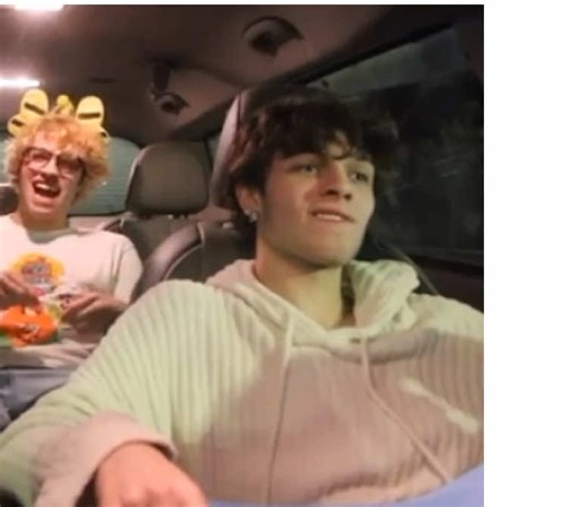 || ALIEN DINNER PARTY! *matt is tufff* || #chrissturniolo #mattsturniolo #nicksturniolo #sturniolotriplets #fypシ゚