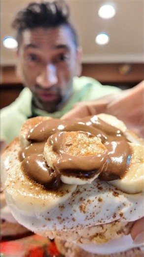 Peanut Butter Banana Rice Cakes 🍌🥜#healthysnacks #ricecakes #highprotein #healthyrecipes #fitness