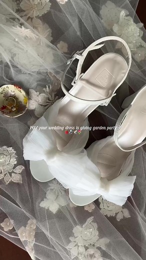 The perfect garden party wedding dress doesn’t exi — 2024 Bride 💍 @Rachel Morrison in our newest Fall collection 😍💐🤍 Shop in store and online! #davidsbridal #newarrivals #2024bride #2025bride #weddingdress #gardenparty #gardenpartywedding