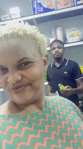 Baba d wangu unaakili sana umekumbuka mafuta yanazi ya Chrish mimi nipo busy nawaza nikimaliza kujichukua video niingie kwafriza kununua bulcom na ice chock😹😹😹walahi sikukumbuka mafuta ya mtoto yameisha ila tumeingia tu maskini muhehe wangu kawahi chaap pampasi namafuta yanazi | Jolee Bebe