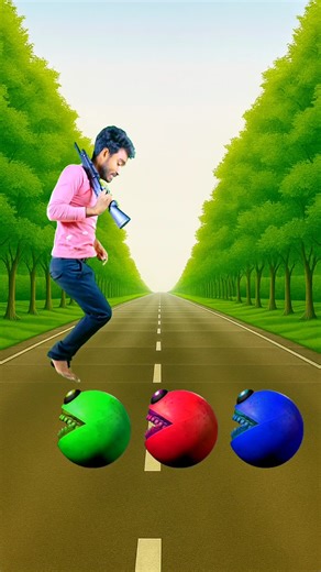 wait me jump on new colour monster Pac-Man vs Big monster Pac-Man #shorts #youtubeshorts