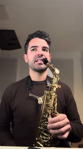 What to do in case of a sound crisis on the saxophone #sax #classical #sound #tips #viral #learning