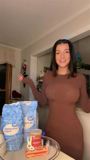 Gianna Thimons on Instagram: "let’s make sugar cookies🤍 #baking #dessert #cooking #italian #cookies"