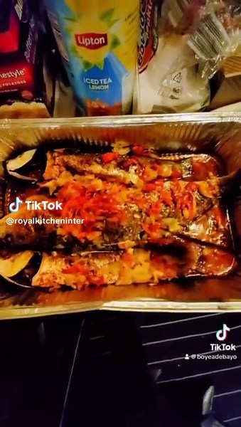 Royal kitchen (@royalkitcheninter)’s videos with original sound - Royal kitchen