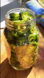 9.7K views · 128 reactions | Easy pickling! This is the quickest and easiest pickling recipe you can make! It can be used for peppers and pickles! Full recipe here —-> https://frannielovesfood.com/pickling-things/pickled-jalapenos/ #pickling #pickles #recipes #easyrecipe #jalapeno #canningseason #homecooking | Frannie Loves Food | Facebook