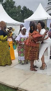 487K views · 10K reactions | Tant qu'il ya la vie, rien n'est tard. Reste juste concentrer sur tes objectifs, ne te décourage jamais. | Ama Hélène | Facebook