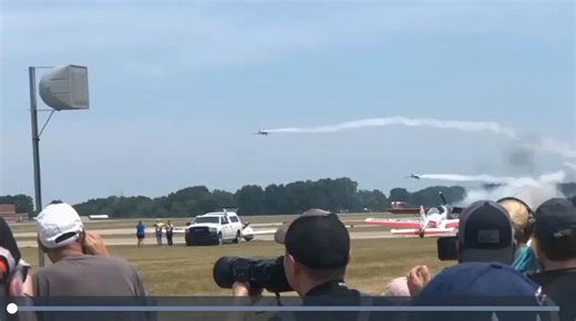 Shockwave jet truck crashes at over 300 mph while racing 2 airplanes - Driver killed July 2, 2022