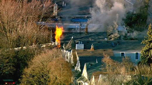 1 person injured in house fire on Chicago's North Side
