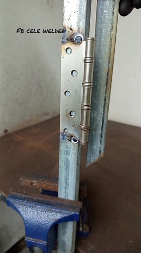 How welders make outward-opening hinges can be different. #welding #welder #metalworking #fabrication | Cele Welder