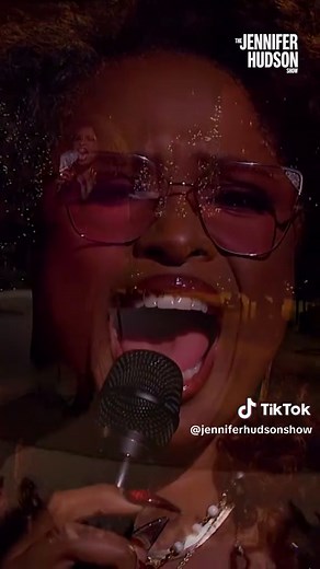Mary Did You Know – Jennifer Hudson Holiday Performance