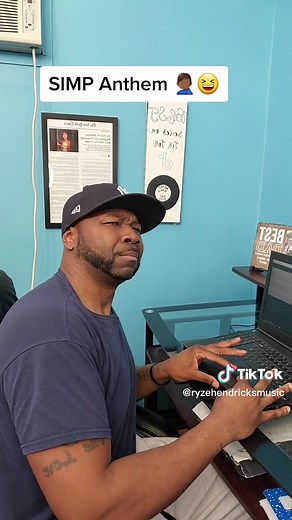 Weird Bars part 131 🤦🏾‍♂️😆. This one for the SIMPS 😆.