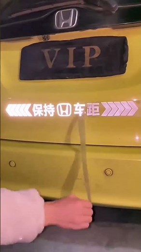 Keep the distance reflective stickers to effectively prevent rear-end collisions. Good things fo