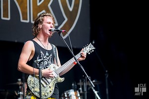 INTERVIEW WITH ALIEN WEAPONRY