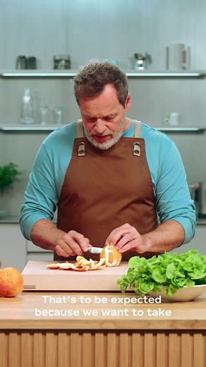 Mastering Citrus Preparation: How to Peel and Slice Oranges