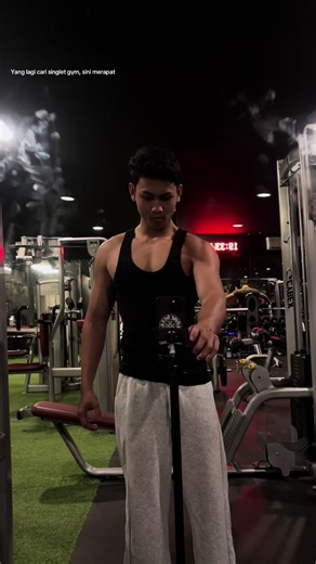 Cari singlet gym yang nyaman & nggak gerah? Ini jawabannya Bahan adem, fit badan, harga aman. #gymrat #fyp #gymtok