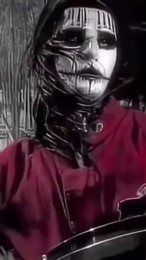 #24 years ago @slipknot released "Left Behind".... Add comment...