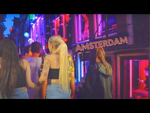 Exploring Amsterdam : Red Light District Walking Tour