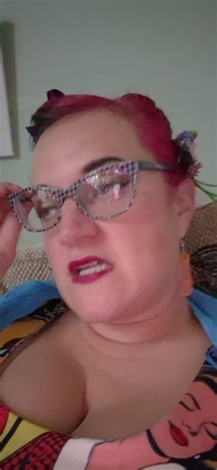 Halloweenrainbow (@miss.rainbow.bell)’s videos with original sound - Halloweenrainbow