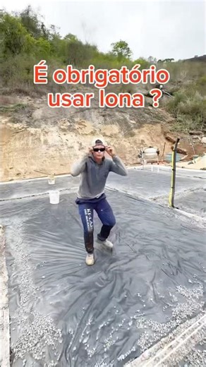 Is it mandatory to place a tarp under the concrete? #tips #work #construction #bricklayer #house