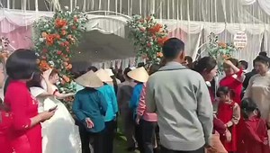 Cư Thị Dở trên TikTok