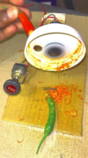 how to work Chilli cutter dc motor Machine
