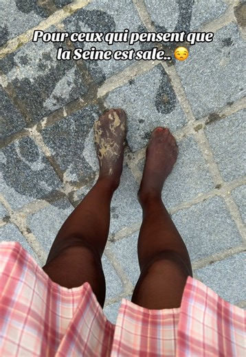 Les pieds propres après un rince avec la Seine