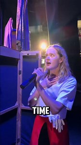 Everyone Thought She Was Holding a Speaker… They Were Wrong 😳