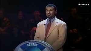 Cette présentatrice insupportable a voulu faire la maligne avec l’un de ses invités, mais en réalité, c’est elle qui s’est ridiculisée . Anne Robinson se pensait intouchable, mais bientôt elle deviendrait la risée de sa propre émission de télévision, devant toutes les caméras... Suivez-nous sur notre chaîne YouTube :http://bit.ly/yt-upsocl | Positif