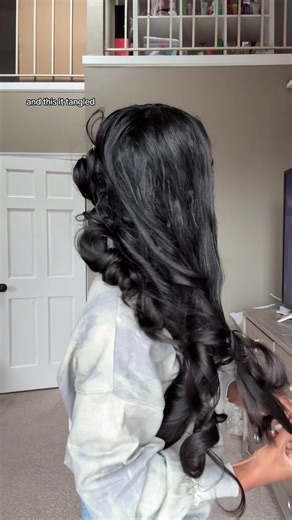 Transforming Curly Hair to Straight Hair Tutorial