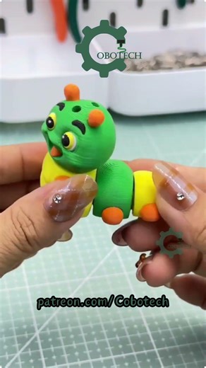 🐛 Cobotech Playful Caterpillar Buddy Articulated Keychain #shorts #3dprinting #caterpillar #bug