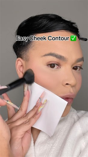 62K views · 2.5K reactions | simple and easy contour hack with just a piece of paper. ✅✨ ------- #contour #makeuphacks #hacks #reels #maybelline #colourpop #morphe #anastasiabeverlyhills #tipsdebelleza #explorepage | LaviedunPrince | Facebook