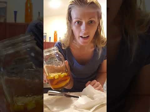 Make your own honey, garlic and onion cough syrup