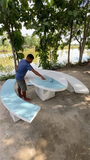 Genius Cement Furniture Idea for Your Backyard