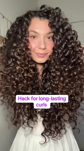 How to Use Strong Hold Gel for Long-Lasting Curls