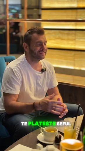 Oamenii nu te tratează niciodată mai prost decât îi lași tu. Și nu zic asta ca să te simți vinovat, ci ca să-ți amintești că ai mai mult control decât crezi. Când tu ridici standardele, le ridică și ceilalți. 🚀 Pentru că TU începi să ieși din poziția de „mă mulțumesc cu orice”. Poate fi greu la început. Dar e și mai greu să trăiești ani întregi sub nivelul pe care îl meriți. | Pop Tiberiu Razvan