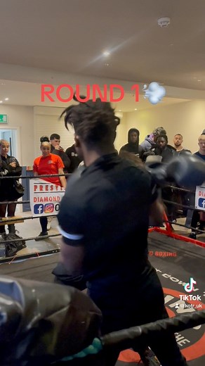 33K views · 125 reactions | Comment for Round 2﫡 #viral #KOTR #boxing #ko #fight #boxingtraining #pdtk # | King of the Ring UK | Facebook