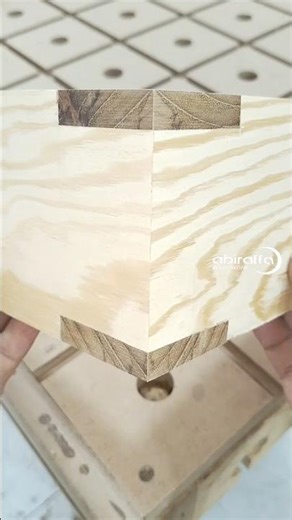 try this method to make a strong mitre joint #woodworking #tips #tricks
