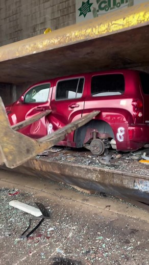 Slammed Chevy HHR vs PT Cruiser - Car Crush Comparison