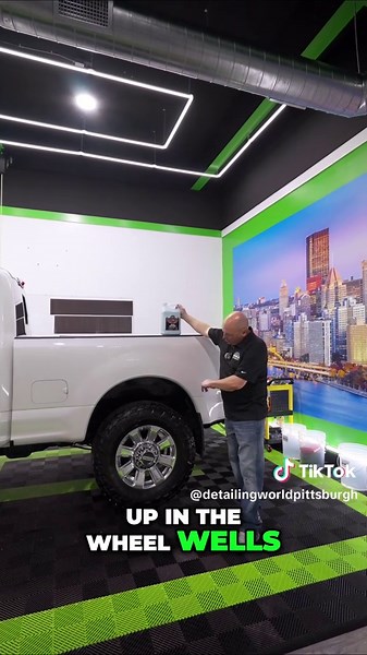 💦 Shine your way with Meguiar’s Hyper Dressing! From deep satin to high-gloss finishes, this versatile dressing gives you total control over your shine level — perfect for tires, plastics, and engine bays. 🔥 Water-based, easy to apply, and leaves behind a clean, professional look that lasts. 📍 5012 Buttermilk Hollow Rd, West Mifflin, PA 15122 📞 (412) 977-0386 🔗 https://www.detailingworldpittsburgh.com/ #DetailWorldPittsburgh #Meguiars #HyperDressing #CarCare #DetailingProducts