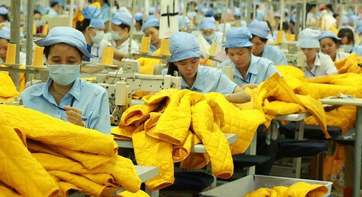 Fast fashion fuelling global waste crisis, UN chief warns