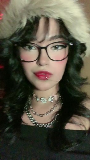 Expressing Affection with Muah Muah Sounds