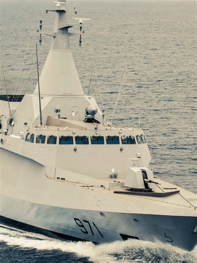 Gowind adalah keluarga fregat, korvet dan kapal patroli lepas pantai monohull baja yang dikembangkan sejak tahun 2006 oleh Naval Group Prancis, sebelumnya dikenal sebagai DCNS, untuk menjalankan misi di zona litoral seperti peperangan anti-kapal selam (ASW). Keluarga Gowind mencakup kapal dengan panjang mulai dari 85 hingga 111 meter (278 ft 10 in hingga 364 ft 2 in) dan perpindahan dari 1.000 ton hingga 3.100 ton. #military #fyp #viral #tren #malaysia